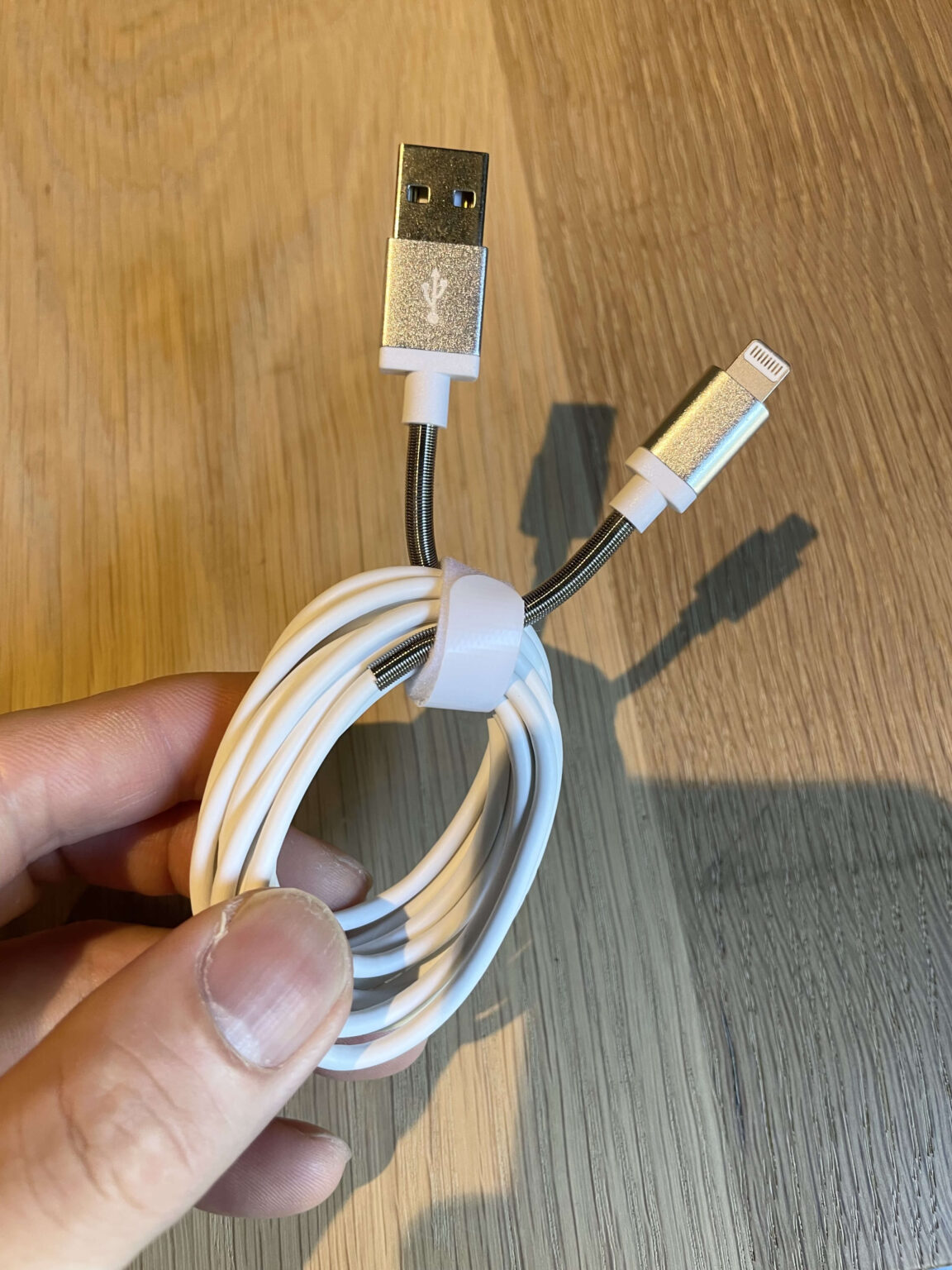 スリコで購入したロングライトニングケーブルを使ってみた結果｜ChorotenBlog